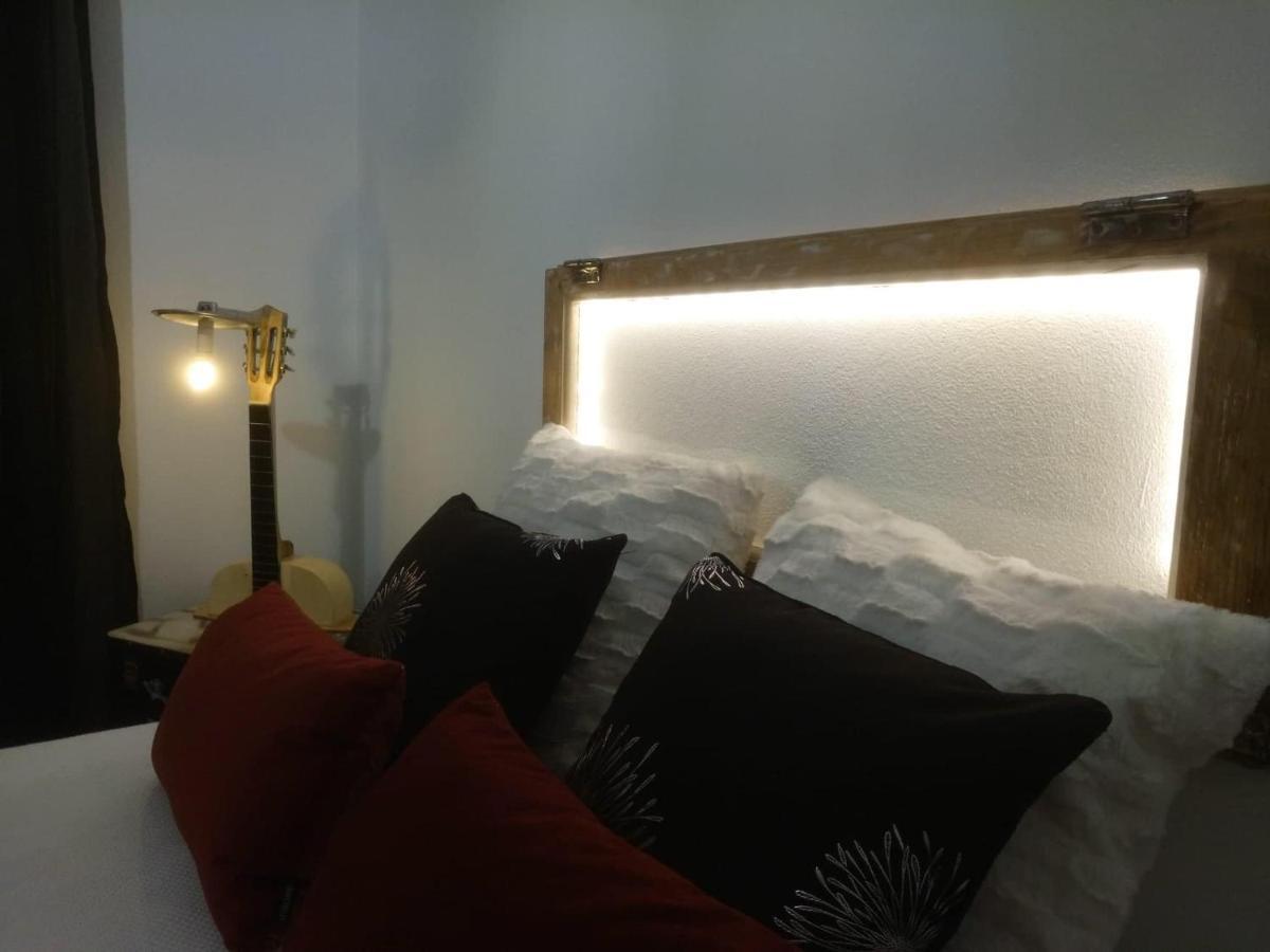 Casa 40Th-Music Wood House Hotel Obidos Luaran gambar